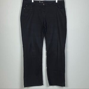 BODEN- black straight leg 5 pocket jeans in size 12. VGUC
